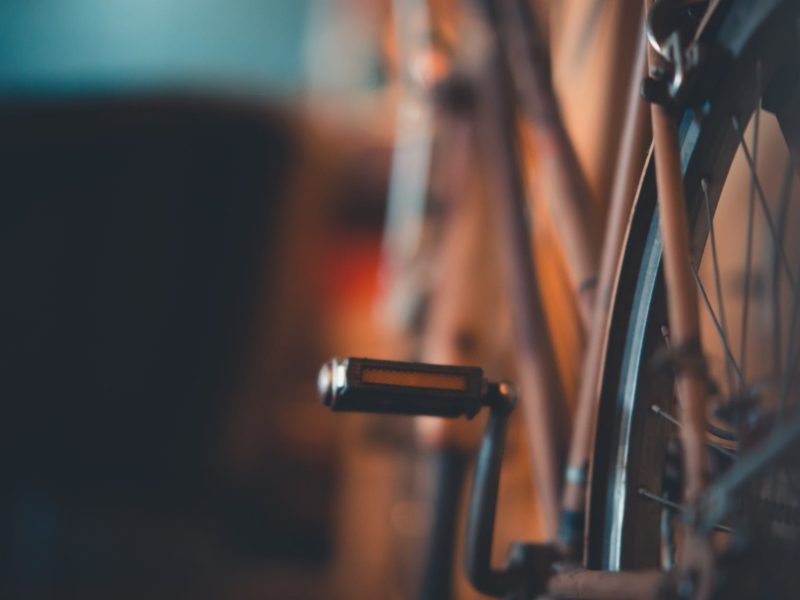 pros and cons of flat pedal